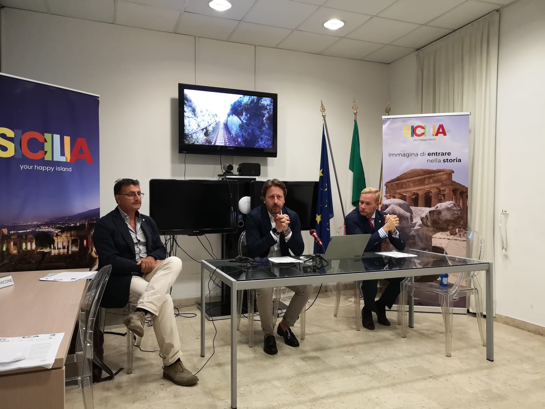 Turismo Tornano In Sicilia Treni Storici Del Gusto