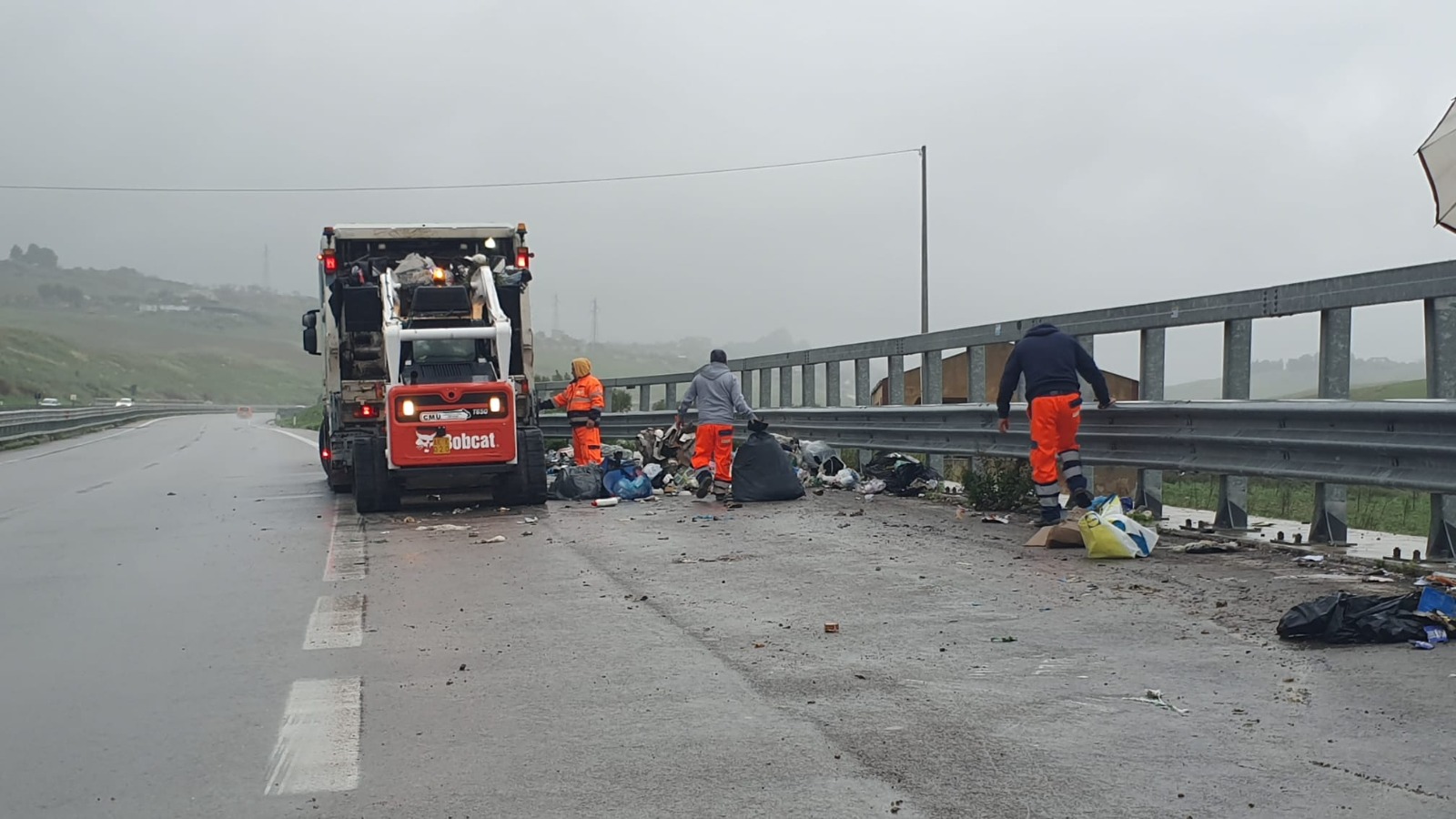 Rifiuti Abbandonati Sulla Ss640: Al Via La Bonifica - GrandangoloAgrigento